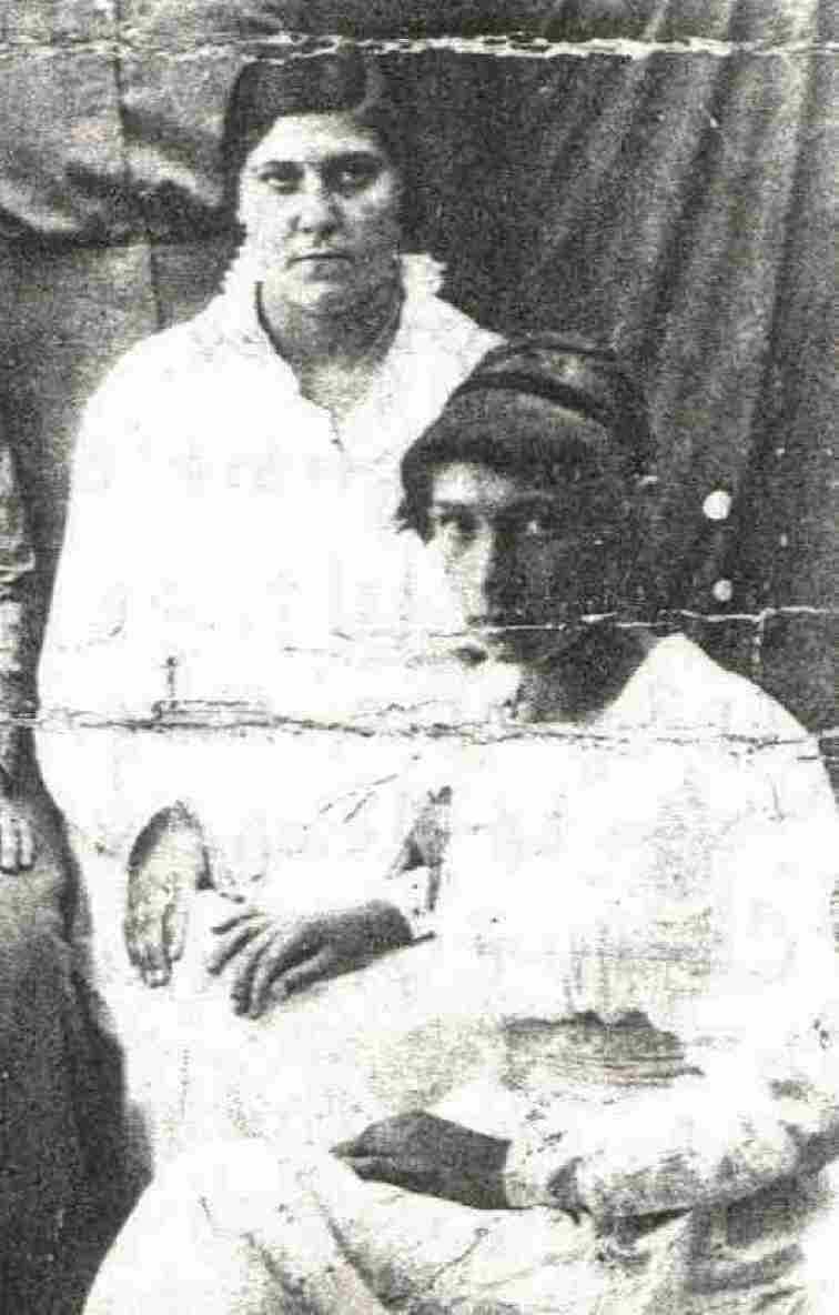 Maria Stark und Ludmila Prieb. Prischib, 1924
